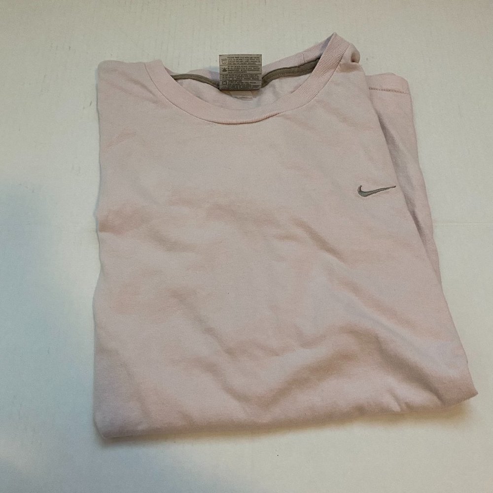 Pink Nike Tee Shirt - Picture 2 of 8